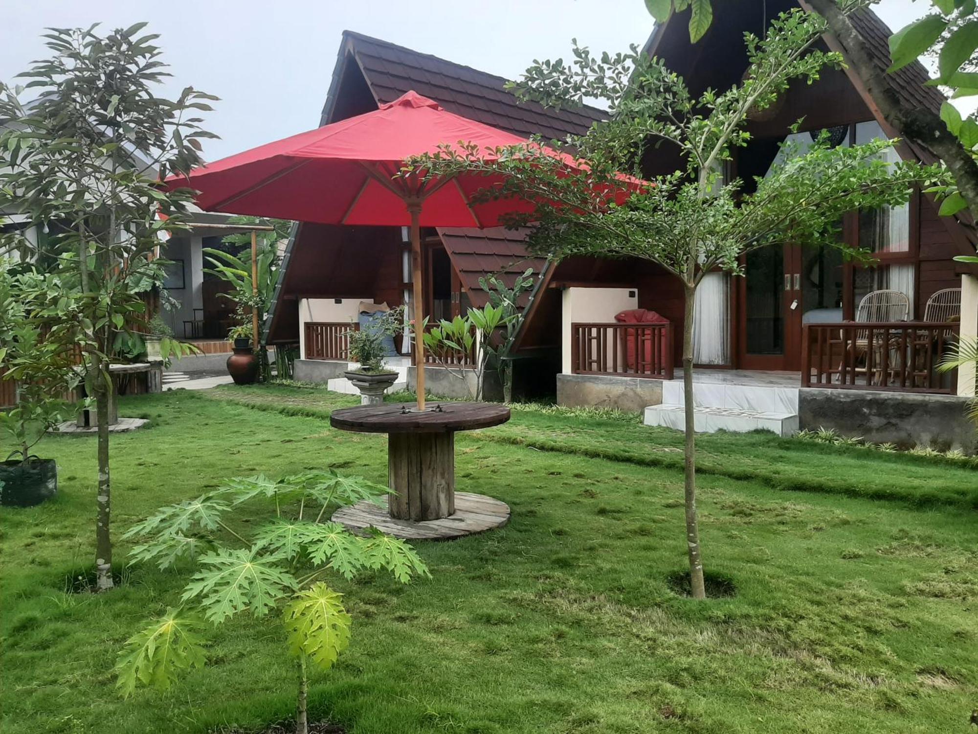 D' Carasti Bungalow Masbagik Exteriör bild