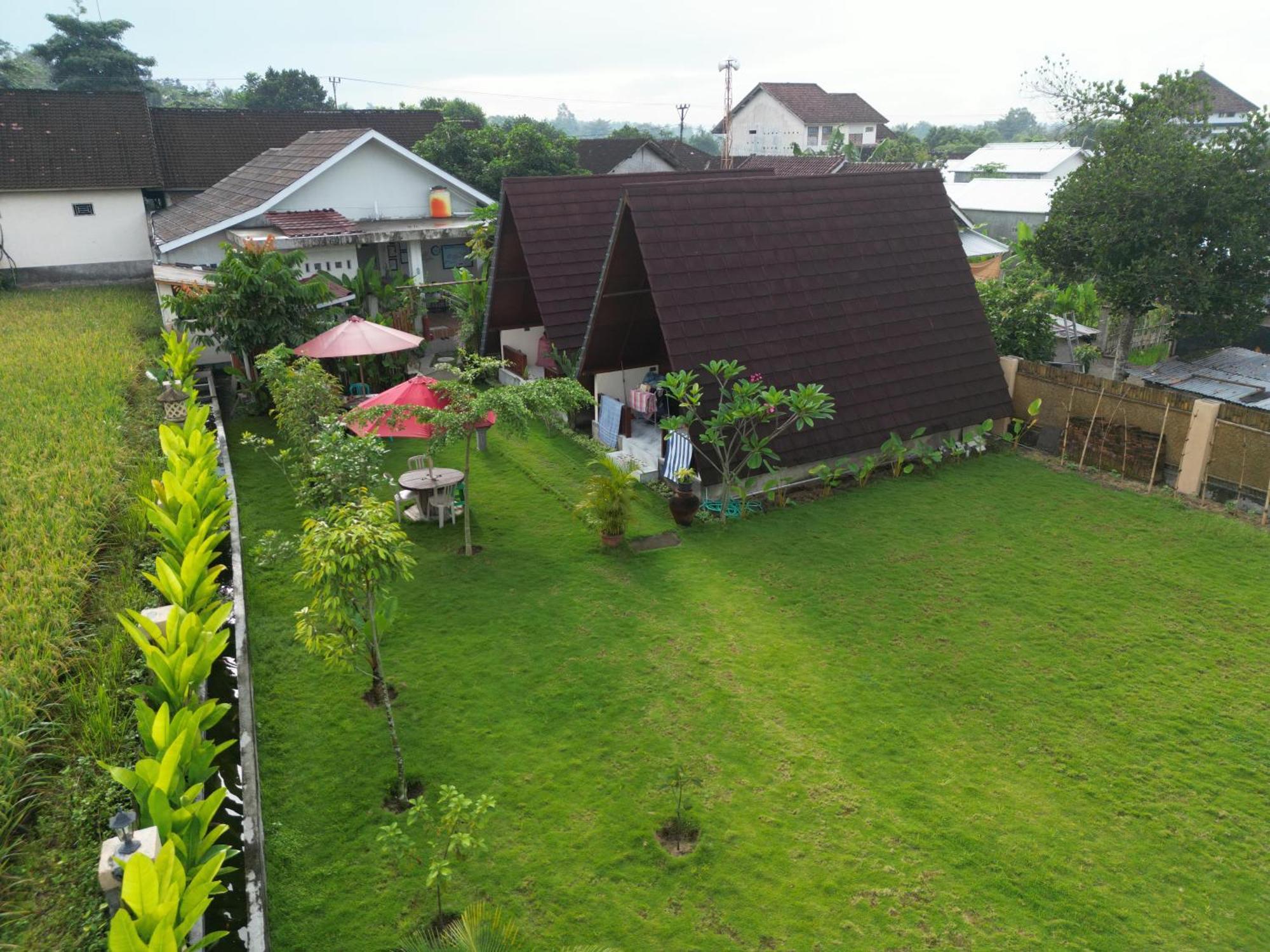 D' Carasti Bungalow Masbagik Exteriör bild