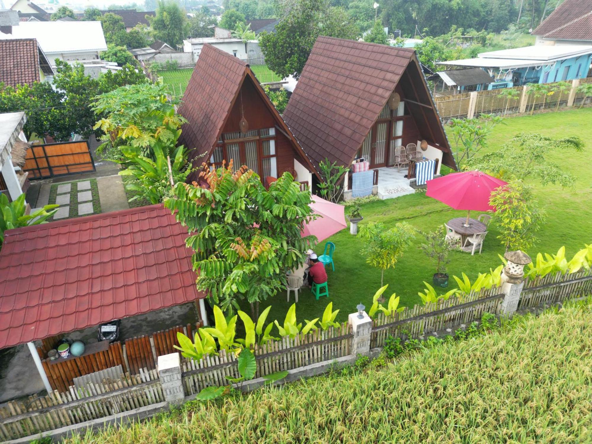 D' Carasti Bungalow Masbagik Exteriör bild